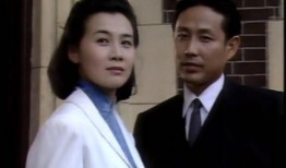 围城电视剧在线观看,穿越时空的婚姻围城，情感纠葛的世纪经典